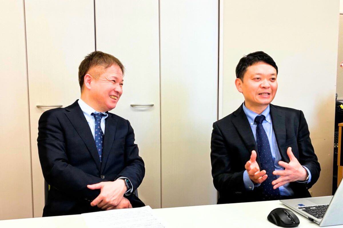 営業推進クループマネージャー 池上様(左)、ステージフロア サブマネージャー 永嶋様(右)